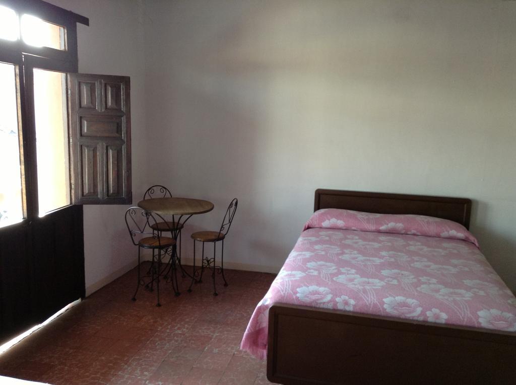 Uruapan  Posada Morelos מראה חיצוני תמונה