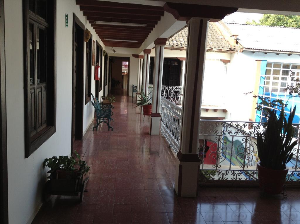 Uruapan  Posada Morelos מראה חיצוני תמונה