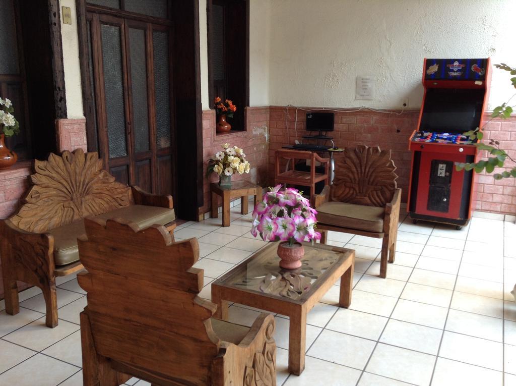 Uruapan  Posada Morelos מראה חיצוני תמונה