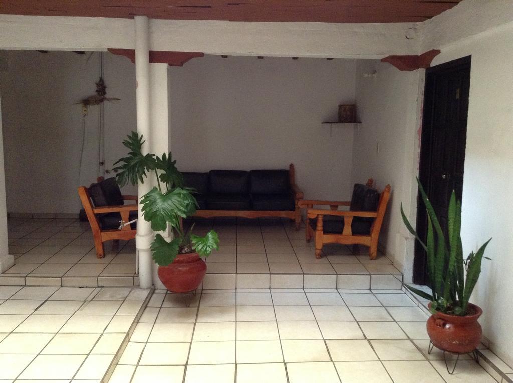 Uruapan  Posada Morelos מראה חיצוני תמונה