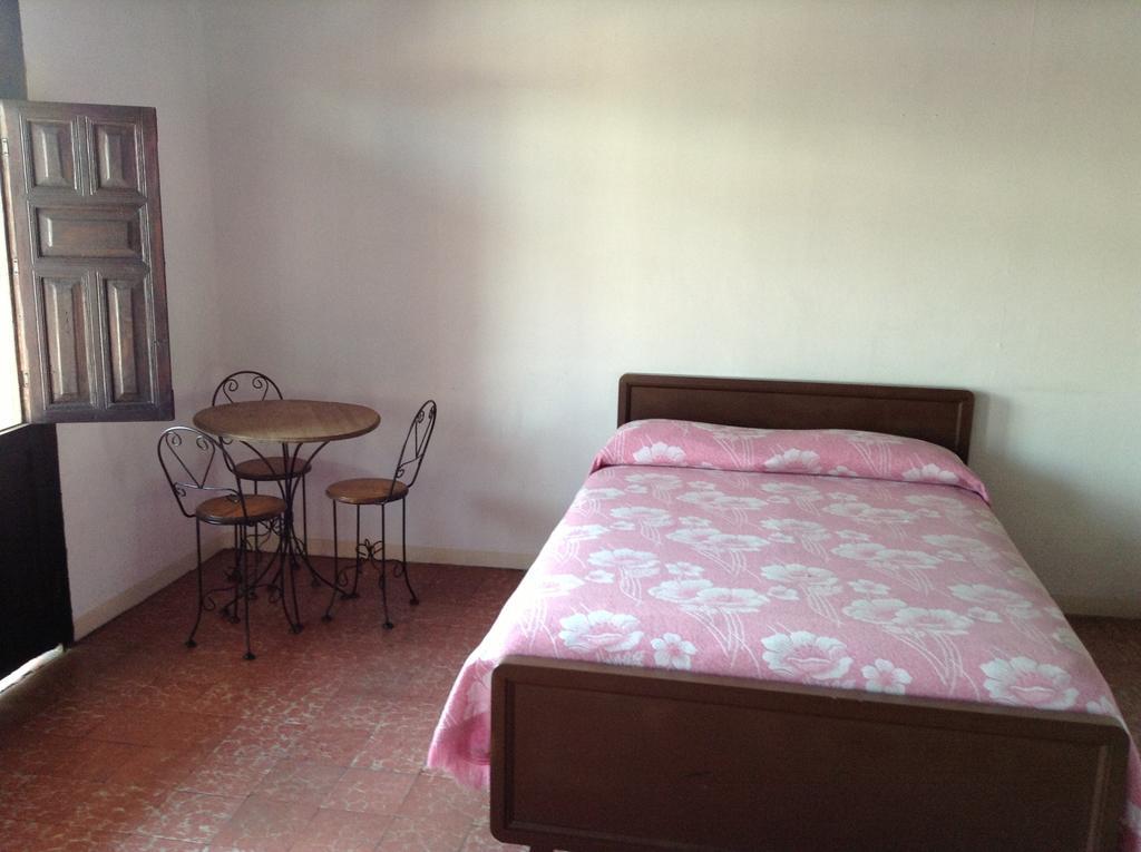 Uruapan  Posada Morelos מראה חיצוני תמונה