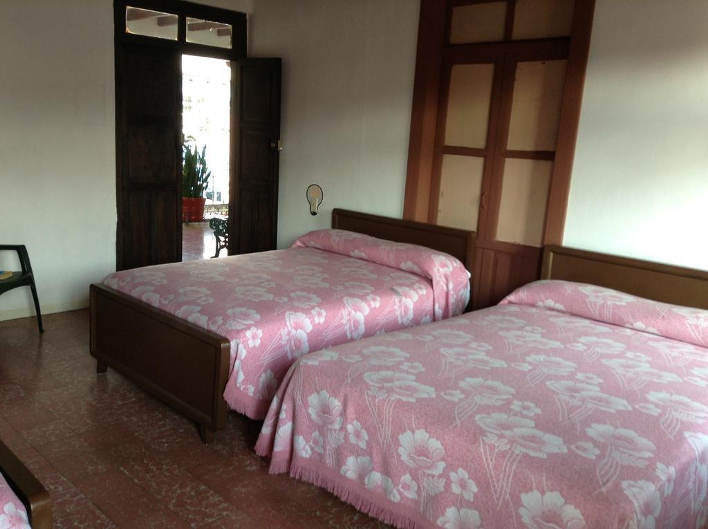 Uruapan  Posada Morelos חדר תמונה