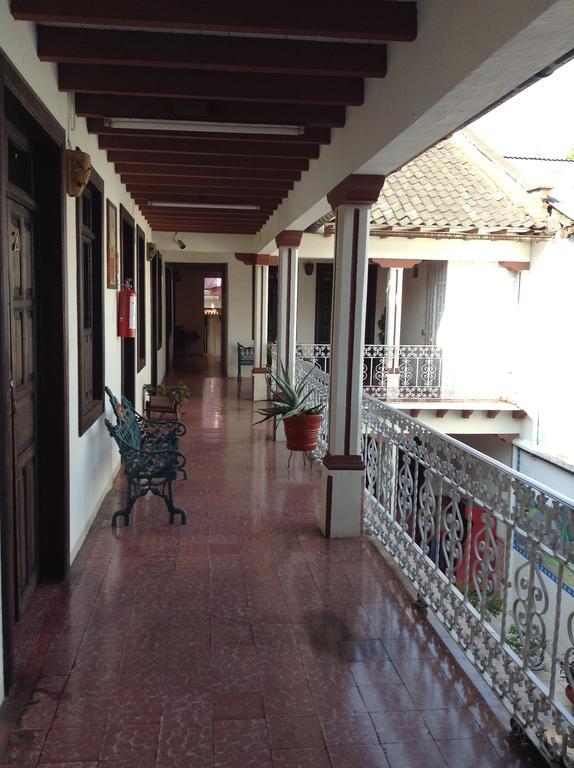 Uruapan  Posada Morelos מראה חיצוני תמונה